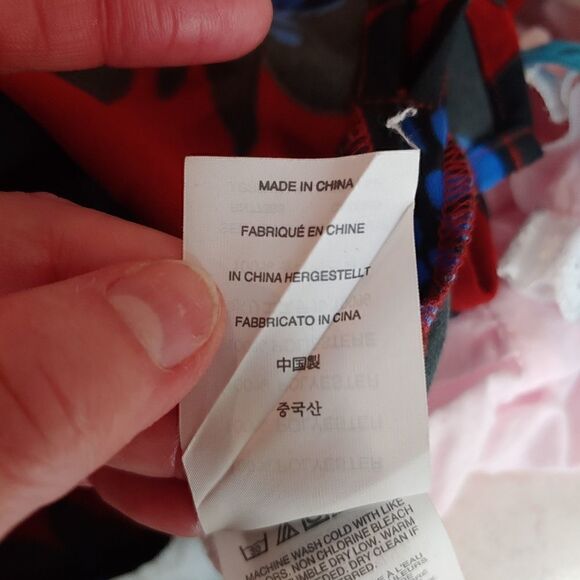 J. Crew sleeveless keyhole dramatic floral top in deep red, blue, black size 4 - Picture 9 of 10